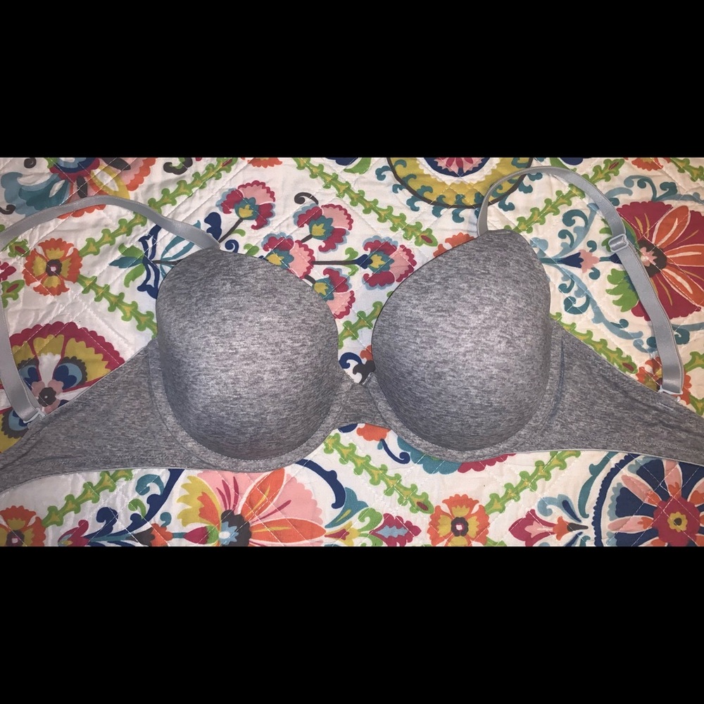 Victoria Secret/ Pink Bras
